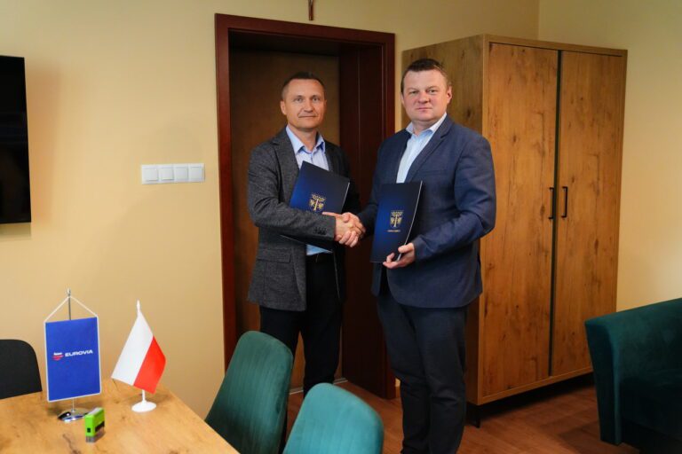 Podpisano umowę na budowę II etapu drogi w Brzeźnicy